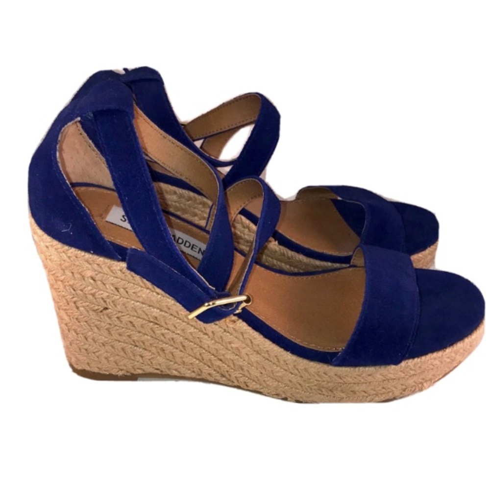 NWOT Steve Madden blues wedges in size 6